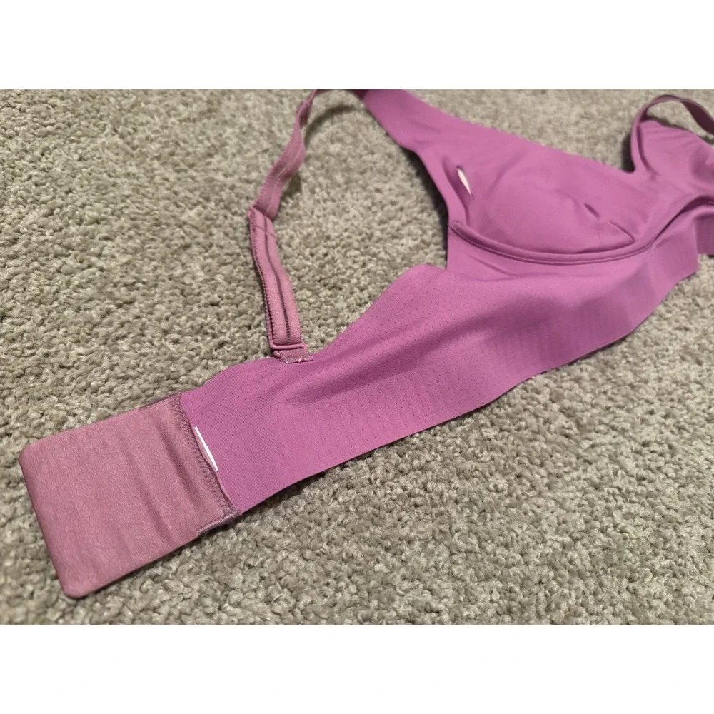 Alo Airlift Line Up Bra - Rose Medium
